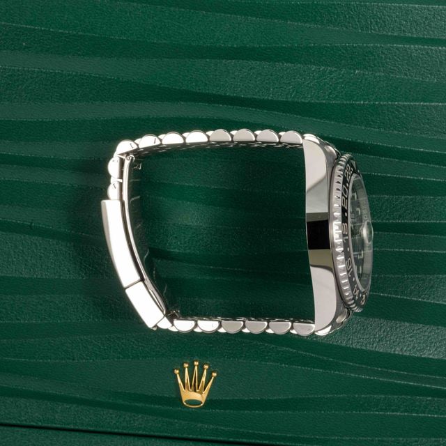 Rolex GMT Master II 126710 GRNR Image 4